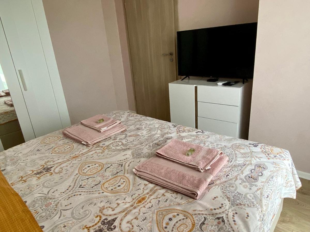 Avrora Apartment Варна Екстериор снимка